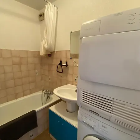 06cc In The Heart Of The Apartment
